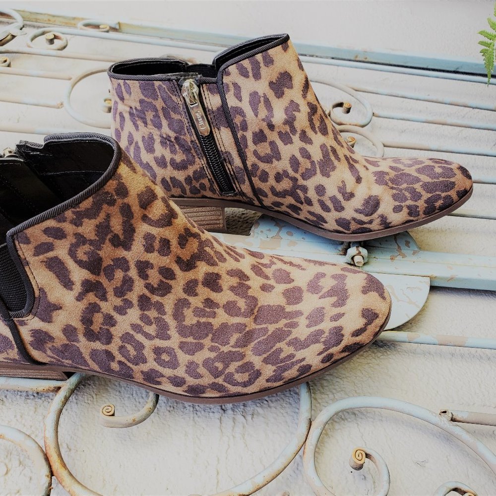 Circus by Sam Edelman's Preston Ankle Boots - Picture 4 of 9